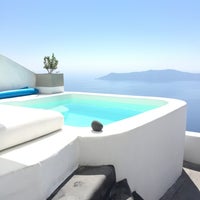 Foto tomada en Sophia Luxury Suites Santorini  por Arvid C. el 7/30/2015