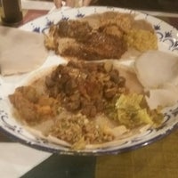 Das Foto wurde bei Aster&amp;#39;s Ethiopian Restaurant von Andy W. am 3/6/2017 aufgenommen