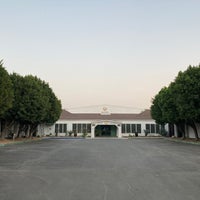Foto tirada no(a) Los Angeles Equestrian Center por Pat B. em 11/8/2021