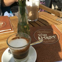 Photo taken at Café Frau Krüger by Dorian D. on 9/27/2015