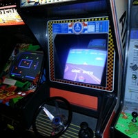รูปภาพถ่ายที่ Robot City Games and Arcade โดย Annie ʚϊɞ Z. เมื่อ 5/31/2014