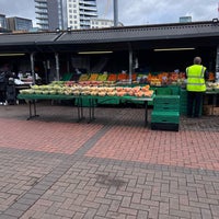 รูปภาพถ่ายที่ Leeds Kirkgate Market โดย J เมื่อ 3/25/2023
