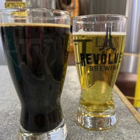 Photo taken at Revolver Brewing by Jean C. on 11/5/2022