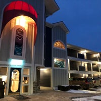 Photo taken at Pointes North Beachfront Resort Hotel Traverse City by Paul S. on 1/21/2022