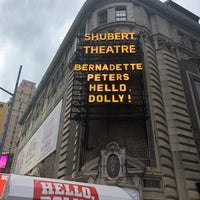 6/13/2018 tarihinde Mikeziyaretçi tarafından Shubert Theatre'de çekilen fotoğraf