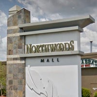 Foto tirada no(a) Northwoods Mall por Jack K. em 2/2/2020