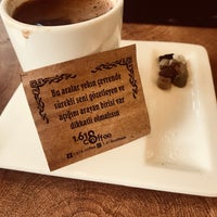 Photo taken at 1.618 Coffee by Çiçero ✌️ on 3/14/2018