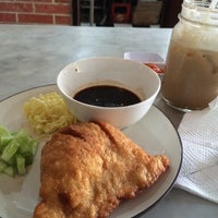 Photo taken at Kopitiam Oey by Risna T. on 8/10/2014