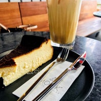 Foto scattata a Monk Coffee &amp;amp; More da Cem A. il 7/19/2018