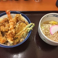 Photo taken at 天丼てんや by ぶいぶい on 10/11/2017