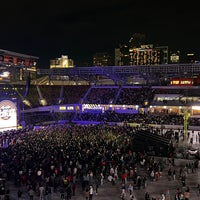 รูปภาพถ่ายที่ Shell Energy Stadium โดย Chadwick 😎 เมื่อ 1/7/2024