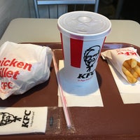 Photo taken at KFC by みたぬ on 7/18/2020