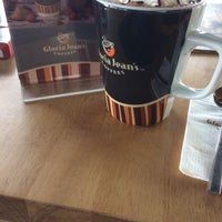 Photo taken at Gloria Jean&amp;#39;s Coffees by Frkn A. on 10/9/2016
