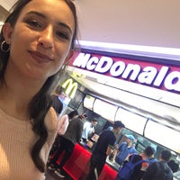 Photo taken at McDonald&amp;#39;s by ♊️ Gözde B. on 9/27/2019
