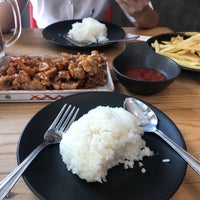 Photo taken at Washi Korean Chicken and Restaurant by Som-o S. on 10/2/2017
