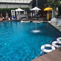 Photo taken at Outdoor Pool by Jasem A. on 8/18/2018