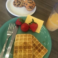 Photo taken at Wagner College Dining Hall by Danone on 7/24/2016