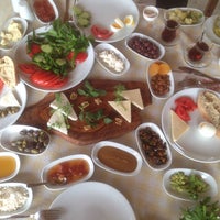 3/18/2018에 Volkan K.님이 Derin Bahçe Restaurant에서 찍은 사진