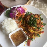 Photo taken at Restaurant Saigon by Priscilla Carolina M. on 8/11/2019