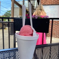 Photo taken at Annette&amp;#39;s Italian Ice by Colleen M. on 7/9/2023