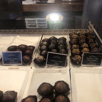 Photo prise au Chocolati Greenwood par Prad M. le2/29/2020