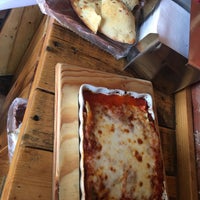 8/24/2017 tarihinde Enrique R.ziyaretçi tarafından Cacho Di Pizza'de çekilen fotoğraf