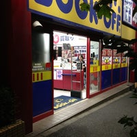 Photo taken at BOOKOFF 早稲田駅前店 by J on 7/1/2013