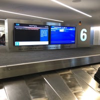 Photo taken at Baggage Claim 4-5-6 by Hin T. on 8/14/2018