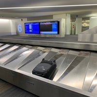 Photo taken at Baggage Claim 4-5-6 by Hin T. on 7/14/2019