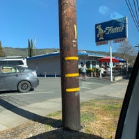 Photo taken at Fosters Freeze by Hin T. on 3/30/2019