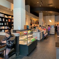 Photo taken at Starbucks by Hin T. on 1/5/2019