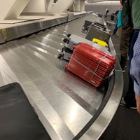 Photo taken at Baggage Claim 1-6 by Hin T. on 6/28/2019