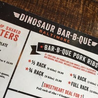 รูปภาพถ่ายที่ Dinosaur Bar-B-Que โดย Dana S. เมื่อ 9/16/2017