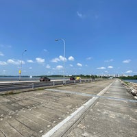 Photo taken at Yishun / Seletar Dam by Hinepochi I. on 3/13/2022