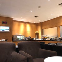 Photo taken at PURA INDAH First &amp;amp; Business Class Lounge by Hinepochi I. on 4/19/2018