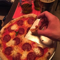 Das Foto wurde bei Pizza Pazza von Егор Д. am 2/8/2018 aufgenommen