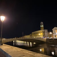 Photo taken at Ponte di Mezzo by Samie M. on 4/17/2023