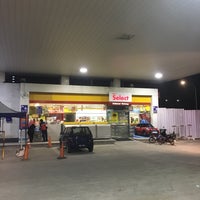 Photo taken at Shell by ihsan n. on 8/7/2018
