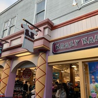 Photo taken at Krazy Kaps by Teatimed on 8/25/2019