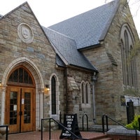 Photo taken at St. Paul&amp;#39;s Episcopal Church by 🍰Julia K. on 4/10/2017