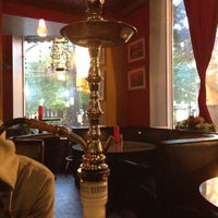 Foto diambil di Anatolia Cafe &amp;amp; Hookah Lounge oleh E. H. pada 5/5/2013