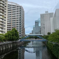 Photo taken at Suzukake Foot Bridge by Chii Y. on 8/7/2021