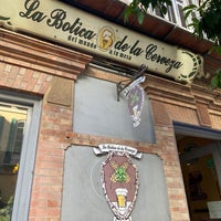 Das Foto wurde bei La Botica de la Cerveza von Anastasia B. am 4/22/2024 aufgenommen
