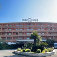 Foto diambil di Crowne Plaza Rome - St. Peter&#39;s oleh Kostadin B. pada 2/12/2022