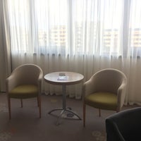 Foto diambil di Suite Hotel Sofia oleh Kostadin B. pada 2/14/2019