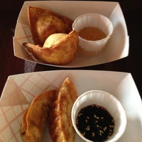 Foto tirada no(a) Foo&amp;#39;s Asian Grill &amp;amp; Bubble Tea por Sara W. em 12/8/2012