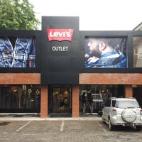 Levi's Outlet Store Pancoran - Giyim 
