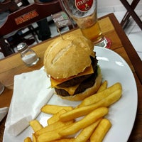Photo taken at Brazil Burger Artesanal by Brazil Burger Artesanal on 5/20/2016