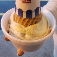 Photo taken at Rota Spring Ice Cream by José A. L. on 11/2/2021