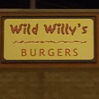 Foto tomada en Wild Willy&amp;#39;s Of Worcester  por José A. L. el 11/17/2019